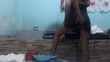 Jade takes lover home after the beach trailer