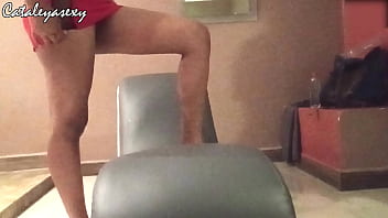 Teaser video my sexy photoshoot me if you like my big butt my photographer stick his cock in my throat and pussy