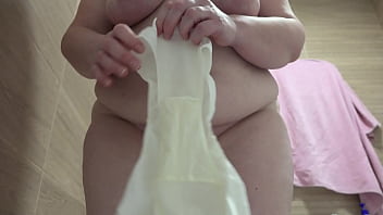 Pussy pissed on white panties mature bbw urinates view from below pawg