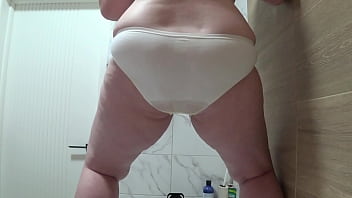 Pussy pissed on white panties mature bbw urinates view from below pawg