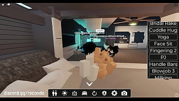 Me pidio follarla hasta en la ducha