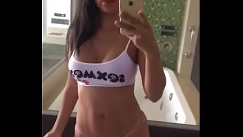 Modelo muy sexy y rica