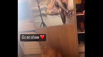 Je serais dispo en show camles après midi et les soiree après 21h