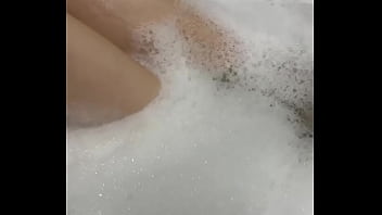 Wash my feet