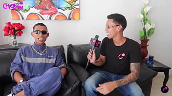 Llega a fumigar a muchas casas diariamente y ve como pasan trabajo las muchachas