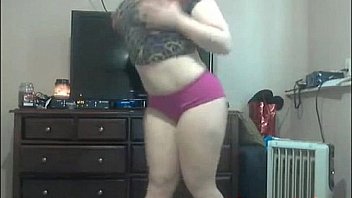 Incredibly sexy redhead