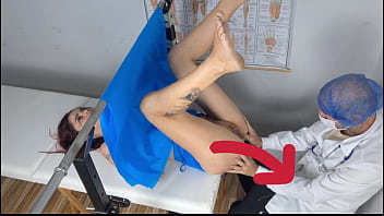Clandestine Doctor Couldn't Resist Just Seeing The Patient's Pussy thumbnail