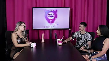 é Poliamorista E Gosta De Um Menage Mas Ainda Tem Alguns Obstáculos A Serem Vencidos Digão Da Ilha Sheer Red thumbnail