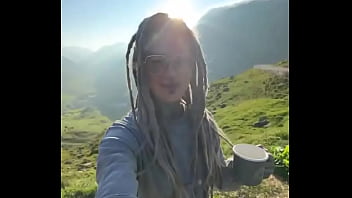 Coffee outside in nature—so beautiful ️ what’s your go to outdoor beverage #outdoorcoffee #naturelovers #co