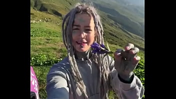 Coffee outside in nature—so beautiful ️ what’s your go to outdoor beverage #outdoorcoffee #naturelovers #co