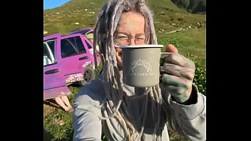 Coffee outside in nature—so beautiful ️ what’s your go to outdoor beverage #outdoorcoffee #naturelovers #co