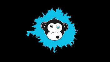 Blonde babe gets wet