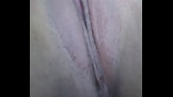 Batendo uma no banheiro