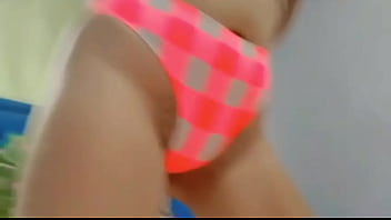 Me masturbo con mi uniforme deportivo