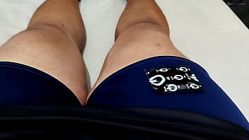 Flagrei minha esposa usando brinquedo pra se masturbar porque meu pau é pequeno mas ela chupa gostoso e adora meu gozo