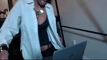 Filling Herself Up Maxine X Plays With Her Toys Ass & Asian Cunt thumbnail