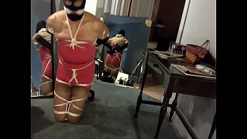 Tied Up Tranny thumbnail