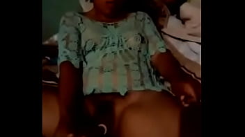 Le encanta meterse a dalí lo que encuentre