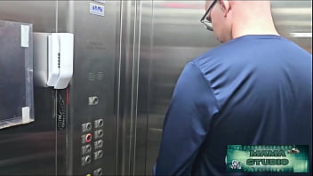 Mama studio em examinou o paciente após cirurgia peniana cai de boca e dei minha buceta gostoso grátis