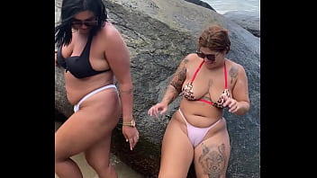A praia é linda de mais A praia é linda de mais