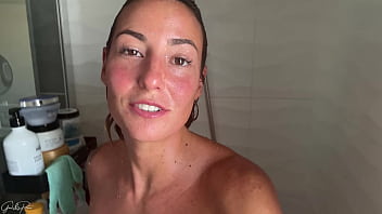 This dildo try on ends in a footjob and deep throat