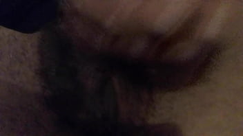 A morena não aguentou a tesão