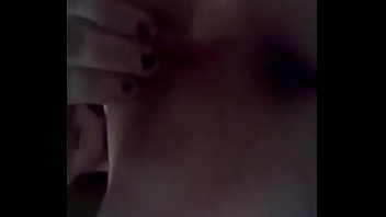 Teen with big pussy lips bates and plays with ass