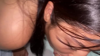 Que delicia de mamada que me pega mi cuñada