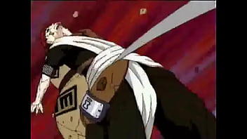Personagem de naruto batendo uma