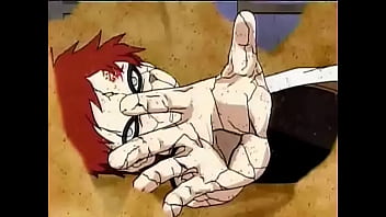 Personagem de naruto batendo uma