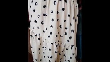 Depois de conversar pelo app fui ao encontro dessa safada e o marido gravou tudo