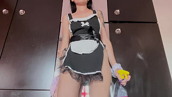 Sexy maid outfit unboxing & sensual mirror cleaning – real amateur by lollolara91