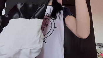 Sexy maid outfit unboxing & sensual mirror cleaning – real amateur by lollolara91