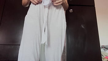 Sexy maid outfit unboxing & sensual mirror cleaning – real amateur by lollolara91