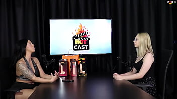 Veja a entrevista safada e cheia de putaria com a vivan lola e nossa saudosa vitória beatriz no porn cast brazil parte 4 watch sheer red