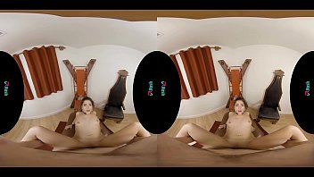 Hot brunette just wants you to pound her fuck hole in virtual reality