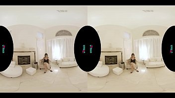 Hot brunette just wants you to pound her fuck hole in virtual reality