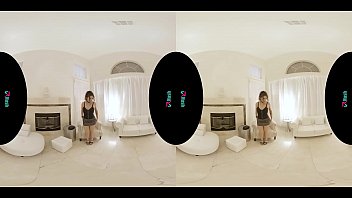 Hot brunette just wants you to pound her fuck hole in virtual reality