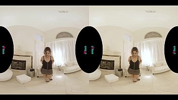 Hot brunette just wants you to pound her fuck hole in virtual reality