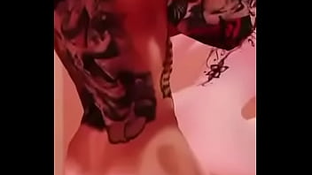 Imvu‘ whore gets her tight pussy filled by huge cock