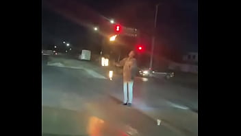 Aqui tirando palos de fuego