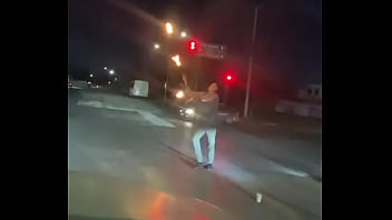 Aqui tirando palos de fuego