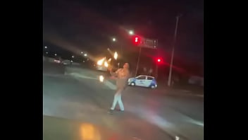 Aqui tirando palos de fuego