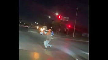 Aqui tirando palos de fuego