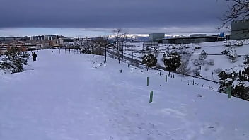 Meneandomela en la nieve