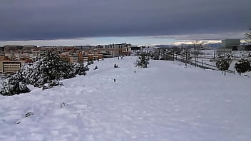 Meneandomela en la nieve