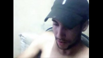 Boy Mostrando O Pau thumbnail