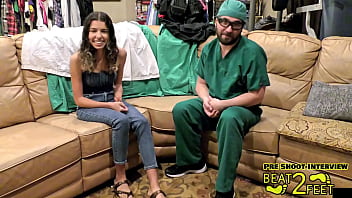 The mischievous masseuse raven rogue sucks aria nicoles feet during perv massage on beat2feetcom