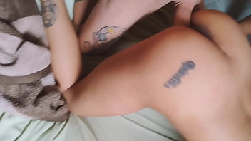 Eu de cachorrinha sentindo o pau do meu marido