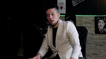 Explicou sobre as preliminares na massagem leva seu trabalho a sério ampliou seus conhecimentos do corpo feminino e no squirting cadu sem fôlego watch sheer red